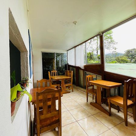 Cabinas Nuestra Kasa Monteverde Exterior foto