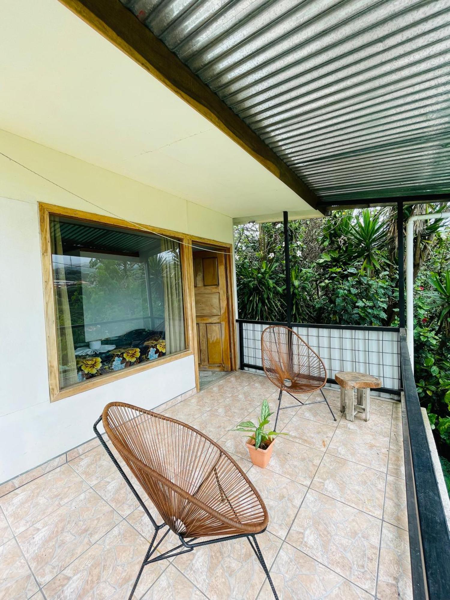 Cabinas Nuestra Kasa Monteverde Exterior foto