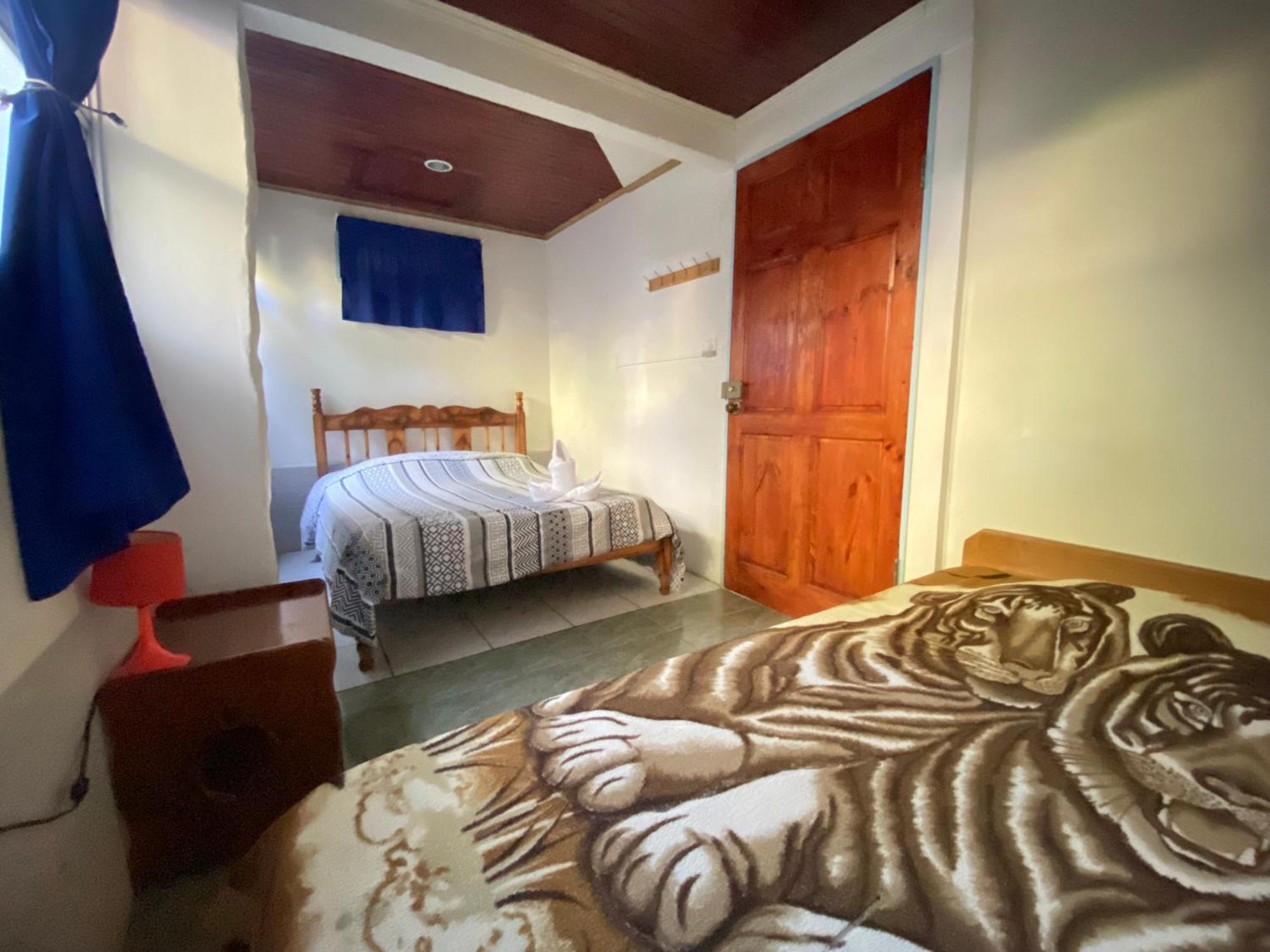 Cabinas Nuestra Kasa Monteverde Exterior foto