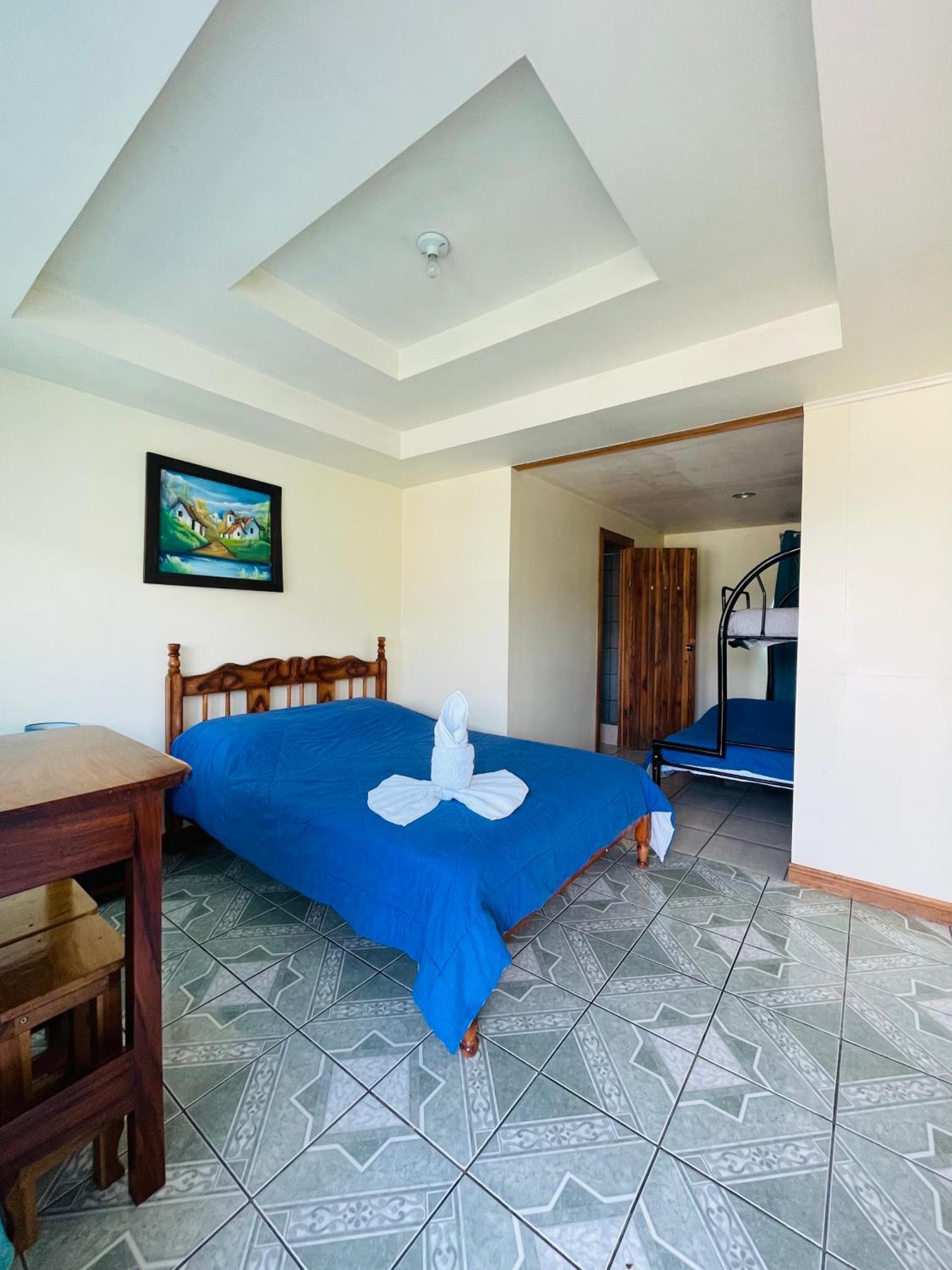 Cabinas Nuestra Kasa Monteverde Exterior foto