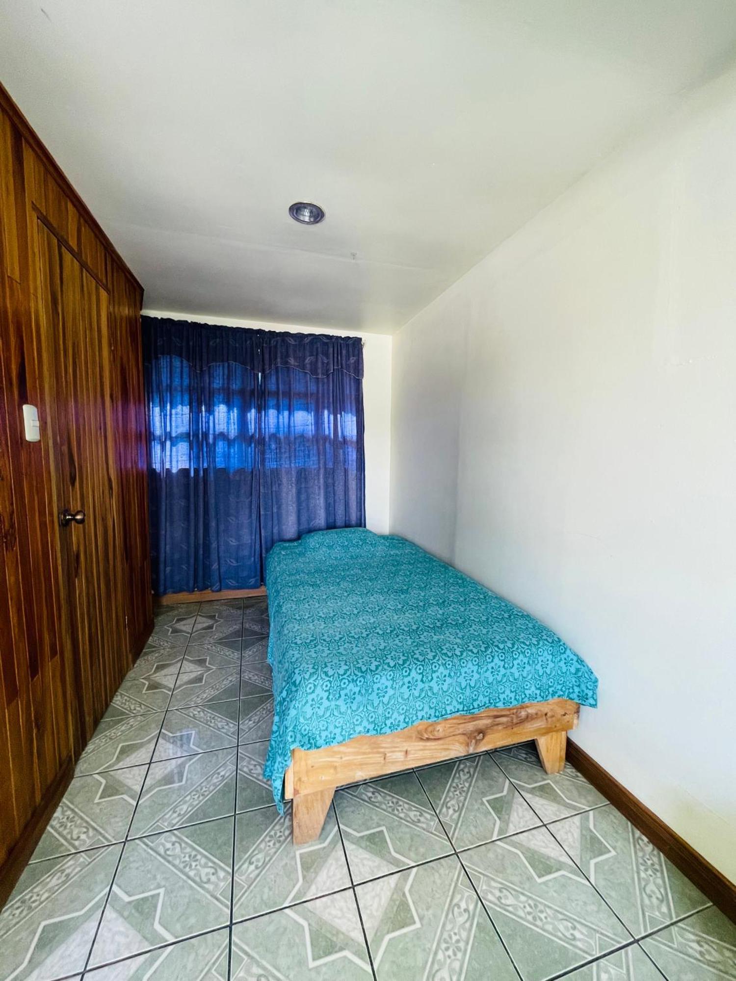 Cabinas Nuestra Kasa Monteverde Exterior foto