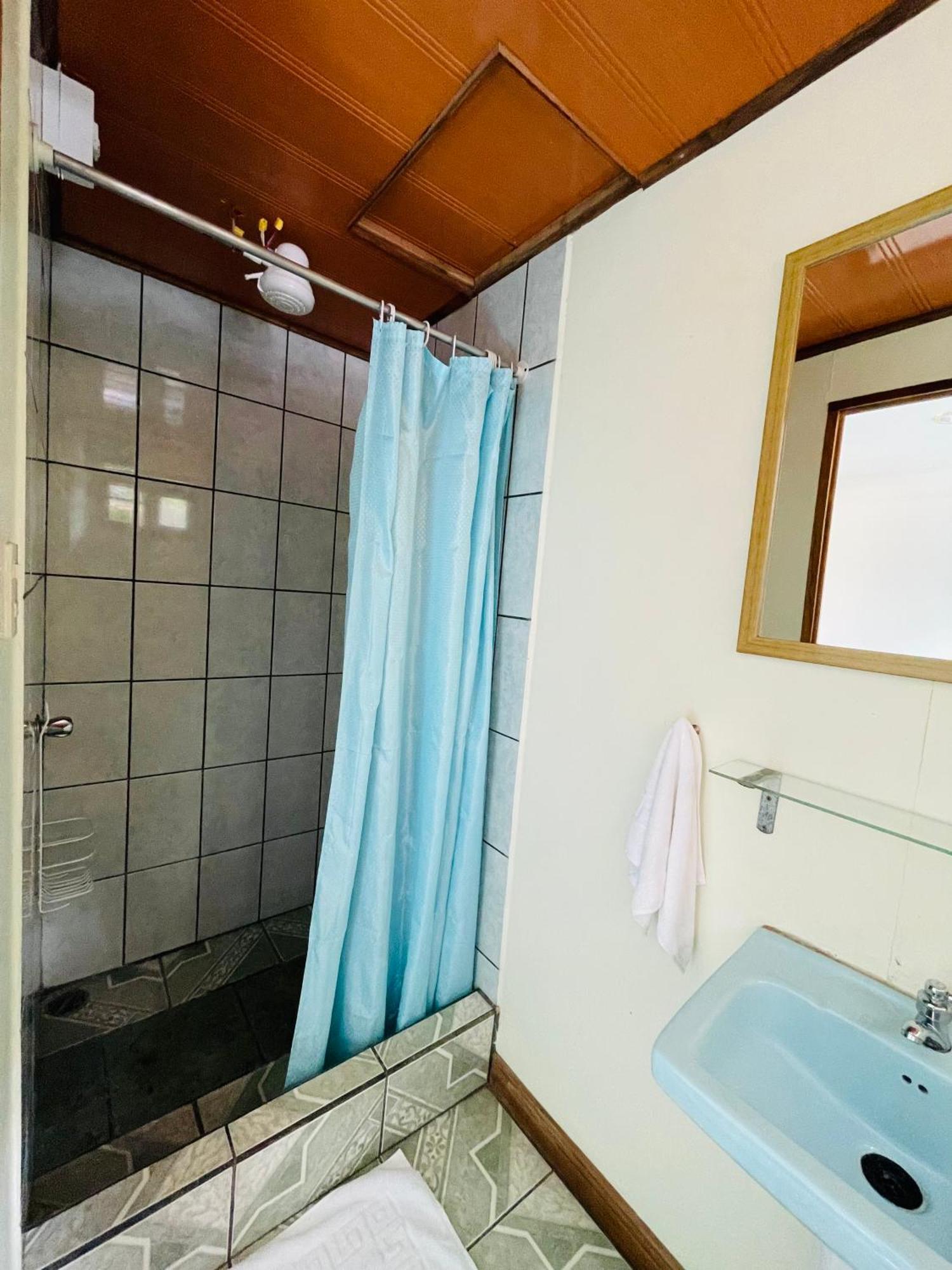 Cabinas Nuestra Kasa Monteverde Exterior foto