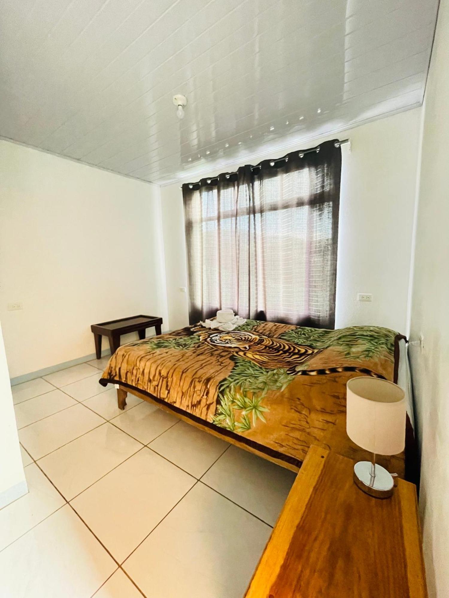 Cabinas Nuestra Kasa Monteverde Exterior foto
