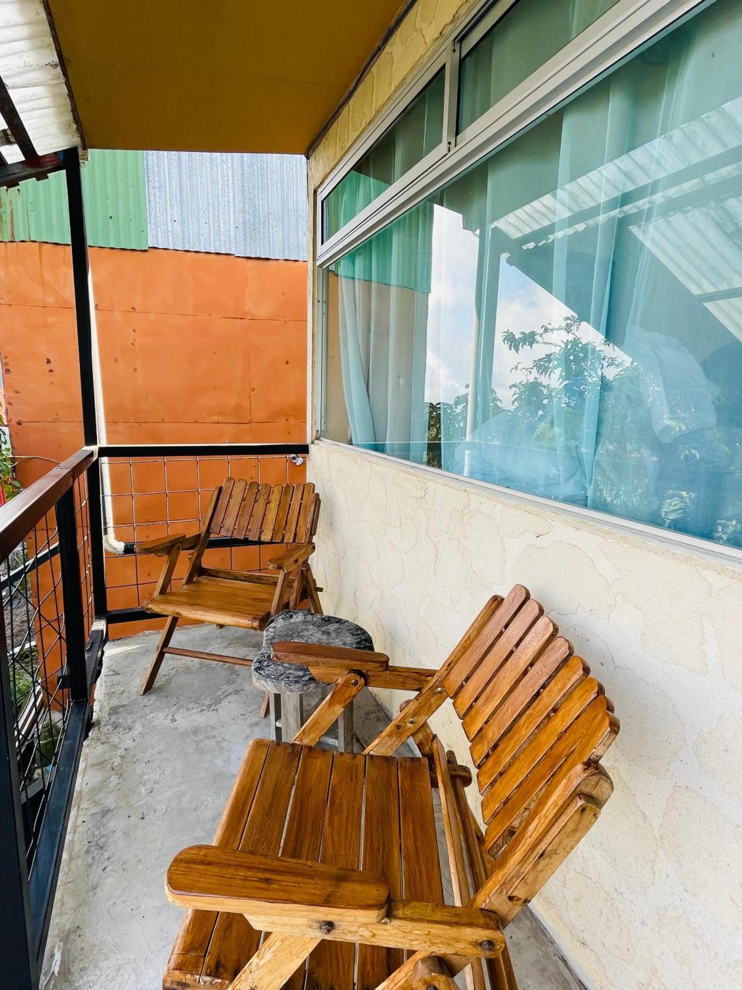 Cabinas Nuestra Kasa Monteverde Exterior foto