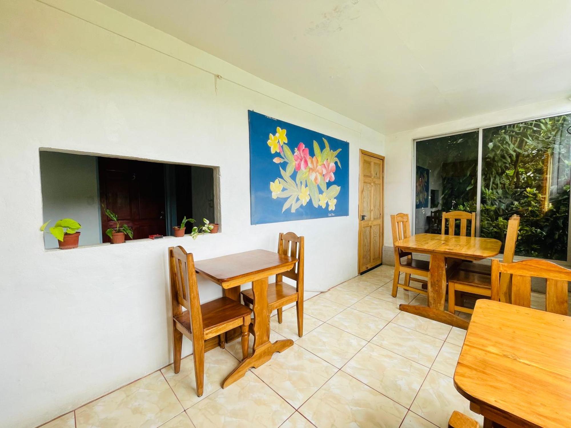 Cabinas Nuestra Kasa Monteverde Exterior foto