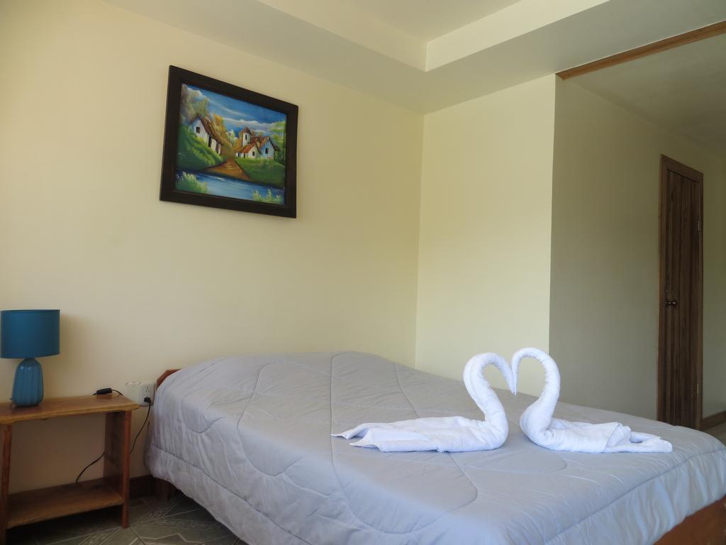Cabinas Nuestra Kasa Monteverde Exterior foto